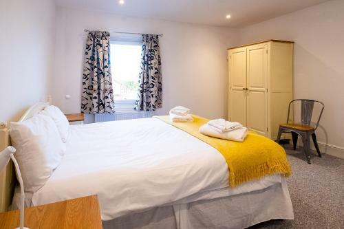 Elm ? Three Tuns Apartments