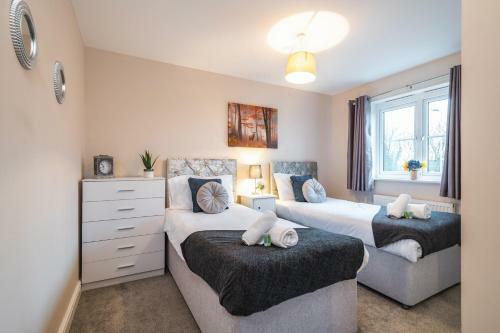 Apartamento Large Contractor House - Free Parking By Comfyworkers