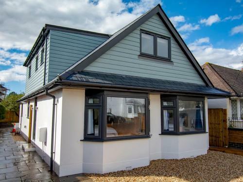 'sea Breeze' Dorset Dream Holiday Home
