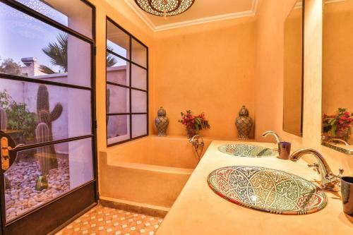 Hostal Maison D'h�tes, Spa Et Yoga Villa Oc�ane
