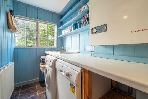 Cob Cottage