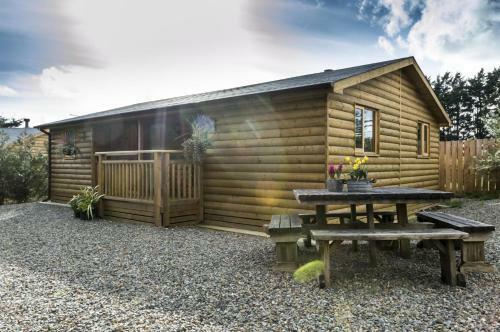 Villa Laurel Lodge - 2 Bedroom Log Cabin - St Florence