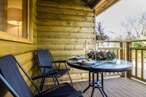 Villa Laurel Lodge - 2 Bedroom Log Cabin - St Florence