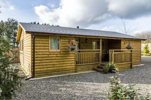 Villa Laurel Lodge - 2 Bedroom Log Cabin - St Florence
