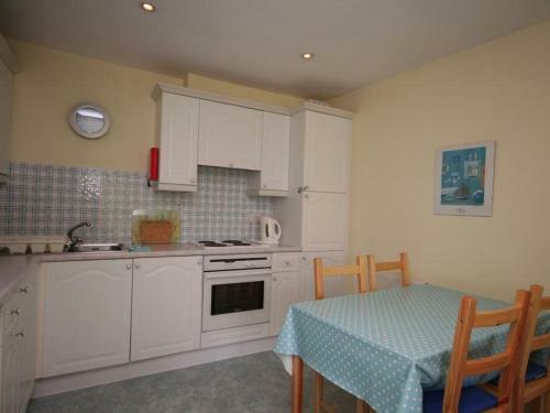1 The Salcombe