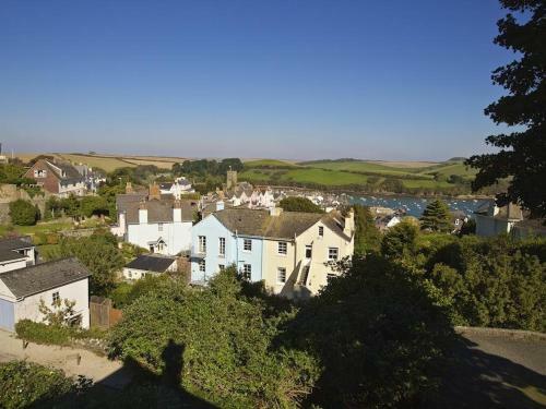 1 Combehaven