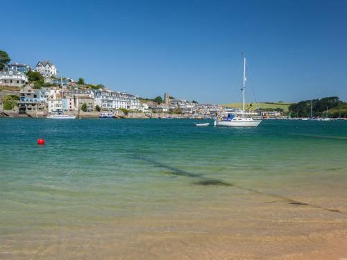 3 The Salcombe