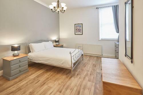 Groveside Apartment