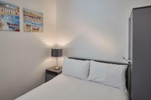Groveside Apartment