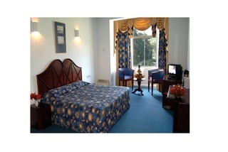 Hotel Galway Forest Lodge