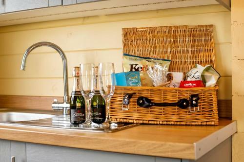 Lodge The Retreat Log Cabin