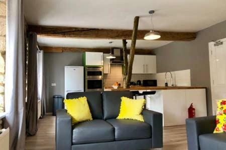 Old Fleece Apartments