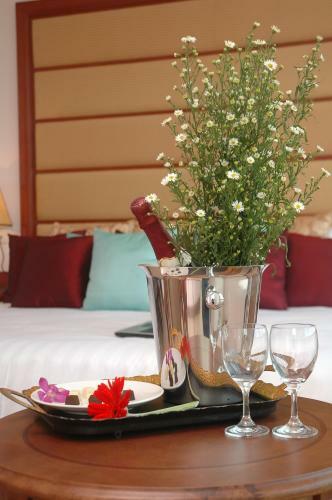 Oriental Crystal Hotel