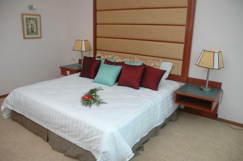 Oriental Crystal Hotel