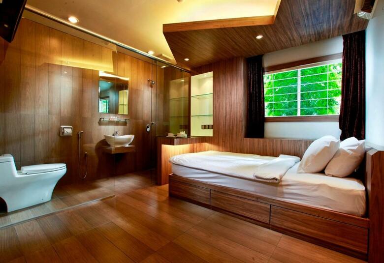 Hotel Dynasty Inn