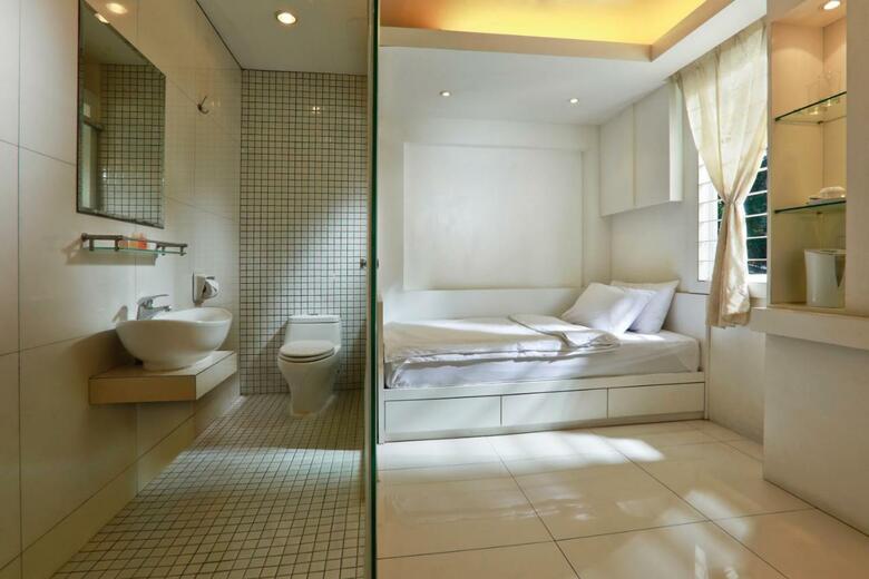 Hotel Dynasty Inn