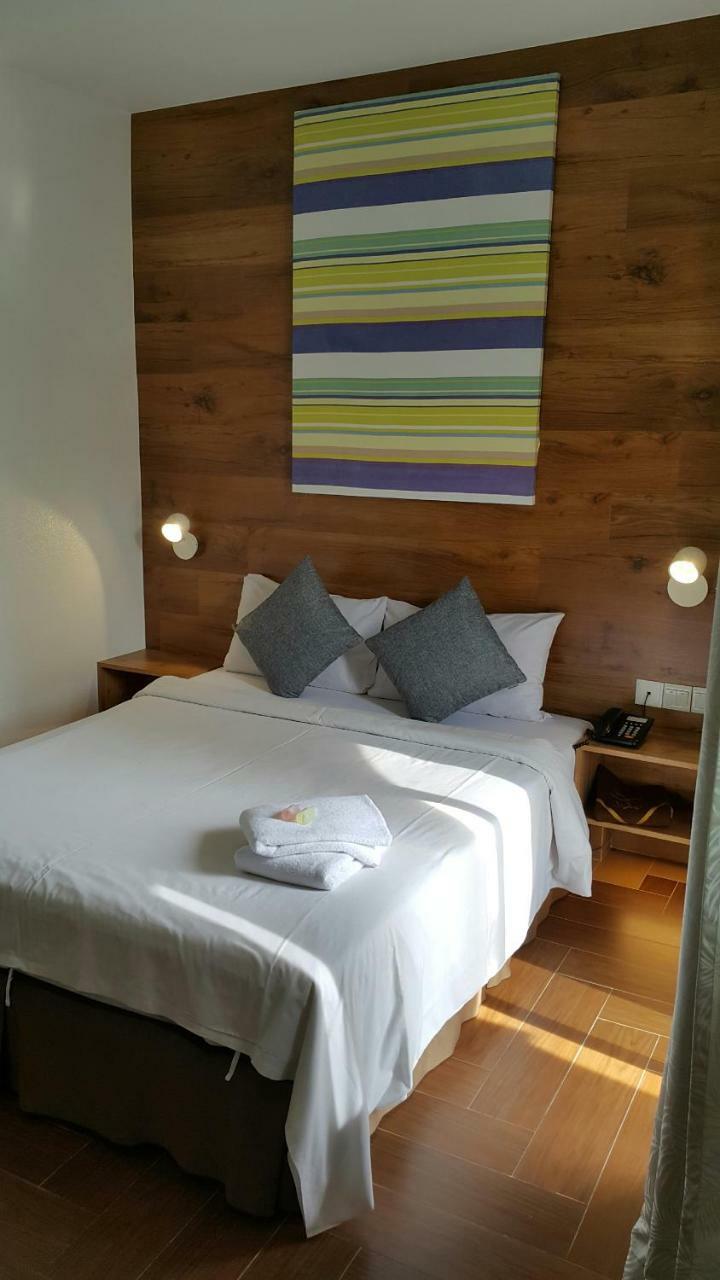 Hotel Dynasty Inn