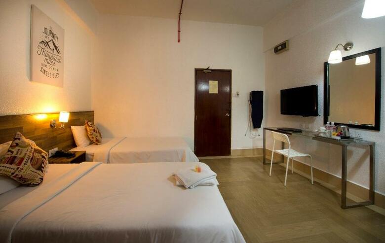 Hotel Dynasty Inn