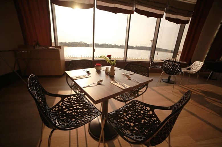 Grand Riverview Hotel