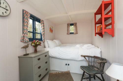 Wimborne Minster Villa Sleeps 6 Wifi T769104