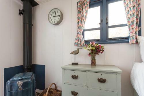 Wimborne Minster Villa Sleeps 6 Wifi T769104