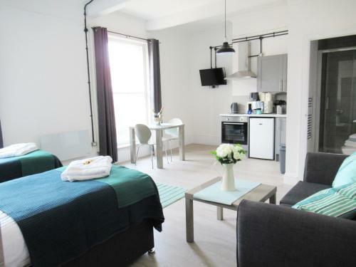 Queens Apartments