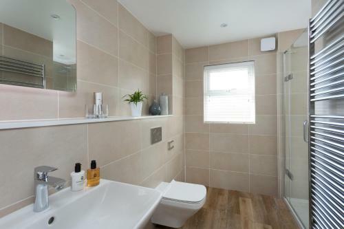 12 Pear Tree House