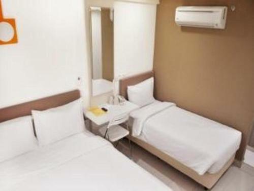 Yy318 Hotel