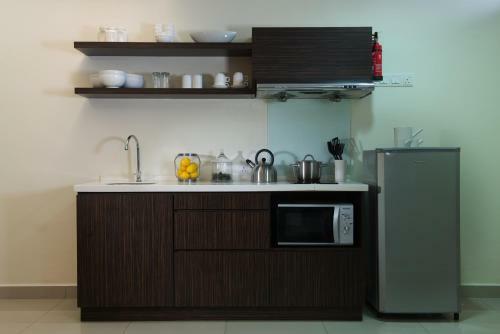 Aparthotel Fahrenheit Suites