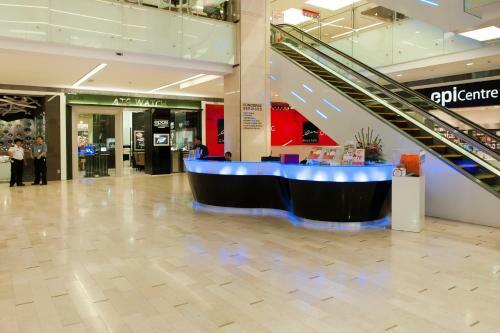 Aparthotel Fahrenheit Suites