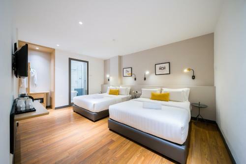 Gold Tree Hotel