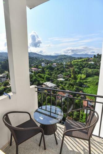 Apartment For 2/3 People With View On Mountains And Sea