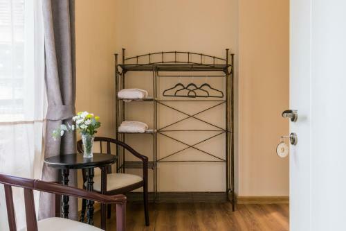 Emigrant Boutique Hotel