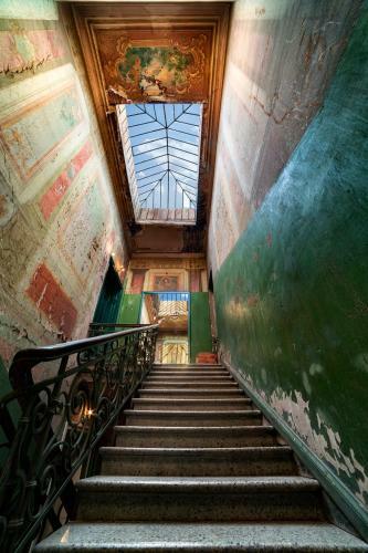 Unfound Door - Design Hotel
