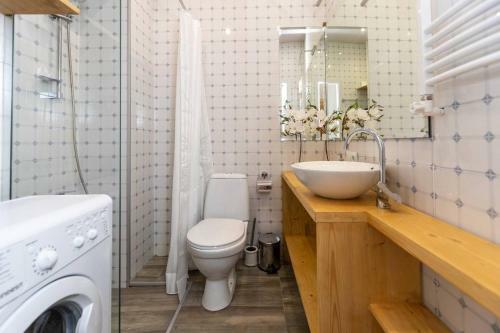 Wehost Liberty Square Apartments