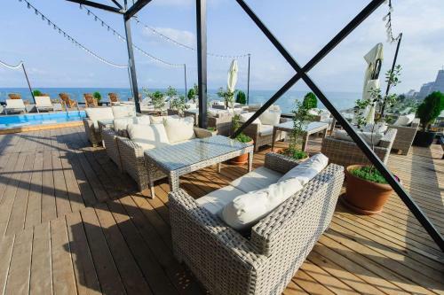 Rooftop Pool Hotel Batumi