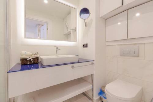 Stylish Studio Apartment With Sea View In Batumi