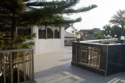Hostal Room In Apartment - Eastgate Hotel, Accra