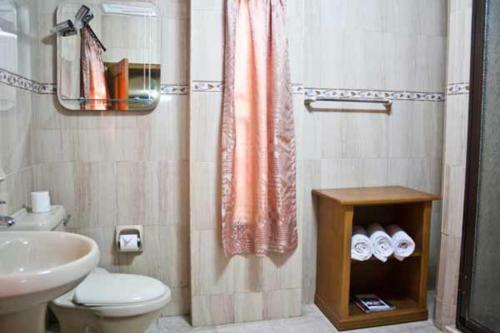 Hostal Room In Apartment - Eastgate Hotel, Accra