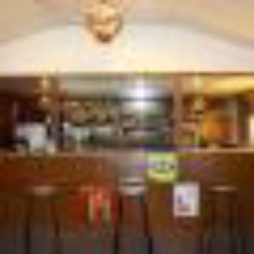 Hostal Room In Apartment - Kunta Kinte Hotel Accra