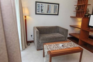 Peninsula Residence All Suite Hotel