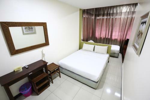 Hotel V'la Heritage