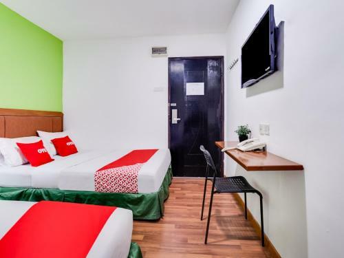 Bjorn Boutique Hotel Taman Danau Desa