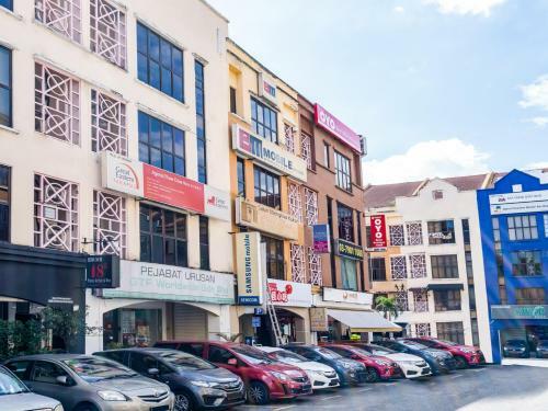 Bjorn Boutique Hotel Taman Danau Desa