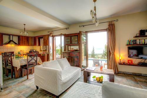 Agrilias Villa Sleeps 6 Pool Air Con Wifi