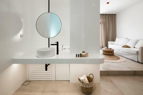 Hotel Arco Solium Suites