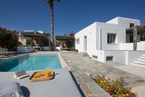Villa Aphrodite � Elegant Villa, Sea Views, Designer Renovation