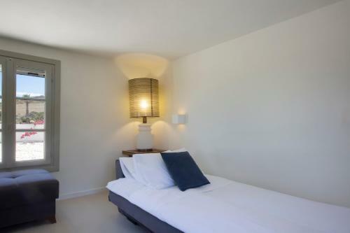 Villa Aphrodite � Elegant Villa, Sea Views, Designer Renovation