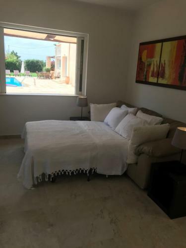 Deluxe Villa W/ Pool 5 Bdrm