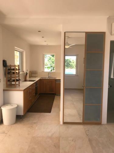 Deluxe Villa W/ Pool 5 Bdrm